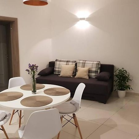 Apartman M&S 1 Kali, Otok Ugljan Apartment ภายนอก รูปภาพ